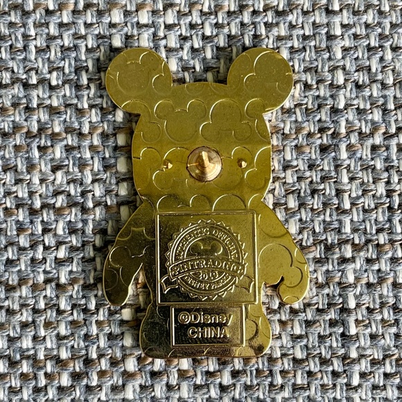 Americana Mickey Mouse Disney Vinylmation LE1500Figure/Pin Set - Trade City USA - Picture 7 of 12